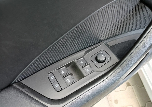 Skoda Octavia cena 89900 przebieg: 115965, rok produkcji 2020 z Prószków małe 529